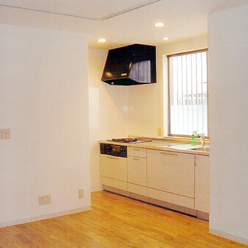 コンパクトに配置したキッチン