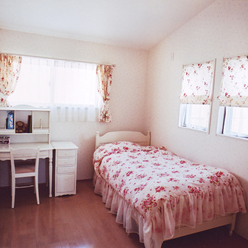 アンティーク風家具のこだわり寝室