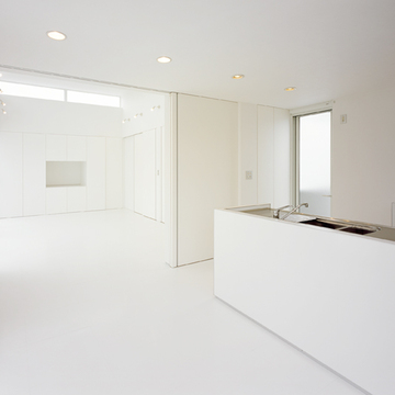 ダイニングスペース隣のリビング