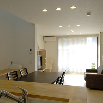 家族が必然的に集まるように、LDKを中心に計画された室内