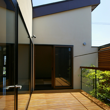 中庭のある家-02