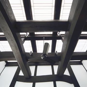 食堂の紙障子天井