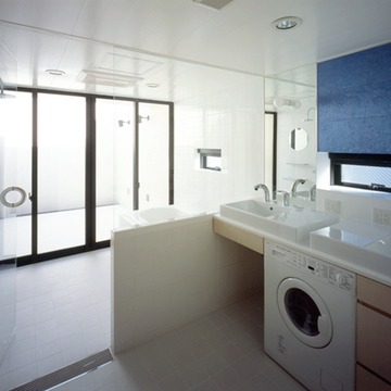 テラスに出られる浴室