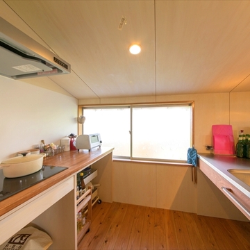 オープンで自らアレンジを加えていくキッチン