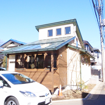 バルコニー側から見た外観