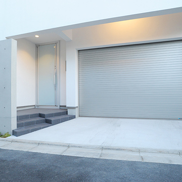 スタイリッシュなエントランススペース