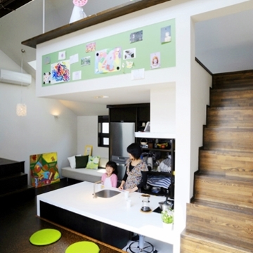 ２階子世帯のダイニングキッチン