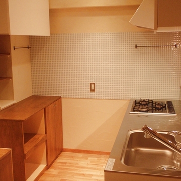 タイルのオリジナルキッチン