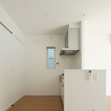 すっきりコンパクトにまとまったキッチン