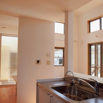 オープンキッチンと空間の連担