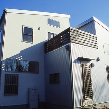 漆喰とガルバのコラボ