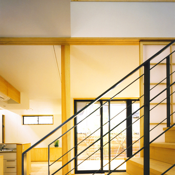 階段と居住スペースを区切ることができる間仕切り