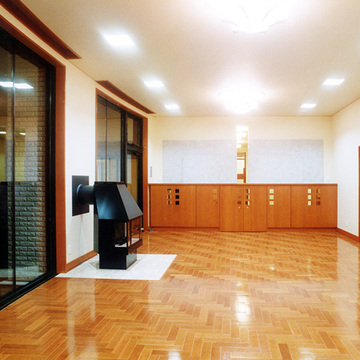 暖炉のある居間