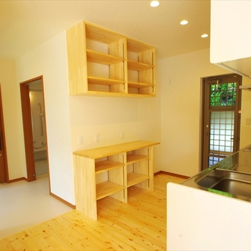 バリアフリー　洗面、トイレ、水廻り廊下は防水性のクッションフロア