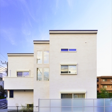 シンプルモダンな外壁左官の外観