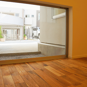 壁面の底面に設けた窓