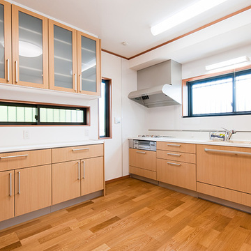 料理が楽しくなりそう！明るく広々としたキッチン