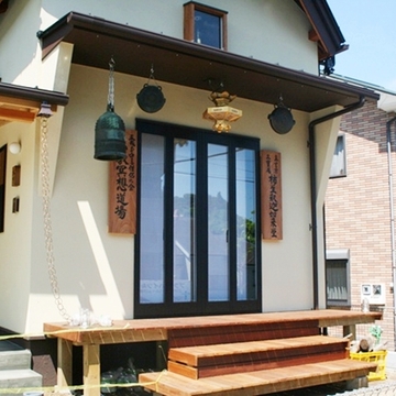 御堂の庇
