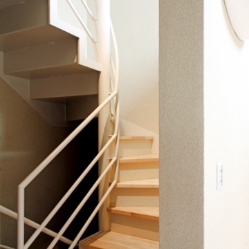 階段01　半らせん状の階段