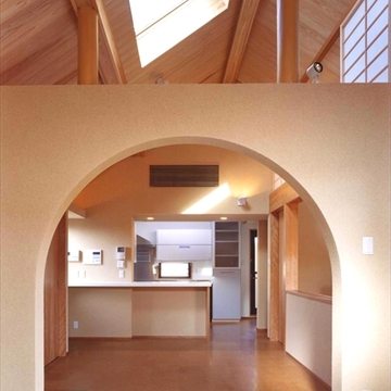 木と自然光の温もりを感じる空間