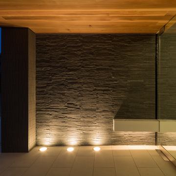 M-B.L.D 「曲線と直線の建築」