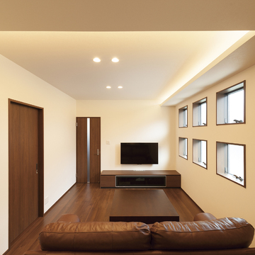 外からの視線を気にせず、家族でゆったりくつろげるLDK