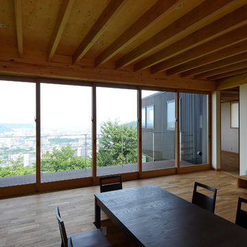 木製サッシュを閉じたところ