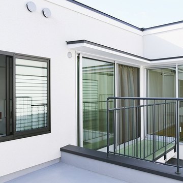 中庭とつながる自由な暮らし