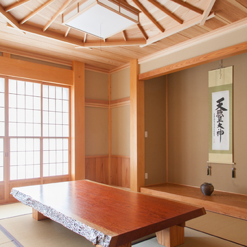 カラカサノイエ - 唐傘天井