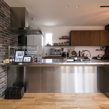 郊外住宅地でナチュラルに暮らす家