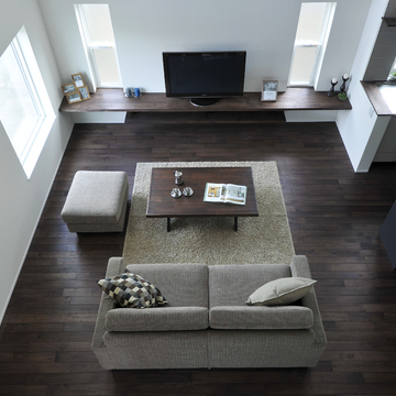 ウォルナットの無垢材で高級感をプラス