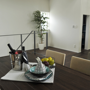 色味を合わせ統一感のある空間