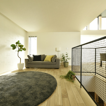 北側からリビングを見る