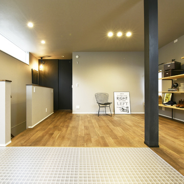 東面から2階ワンルームを見渡す