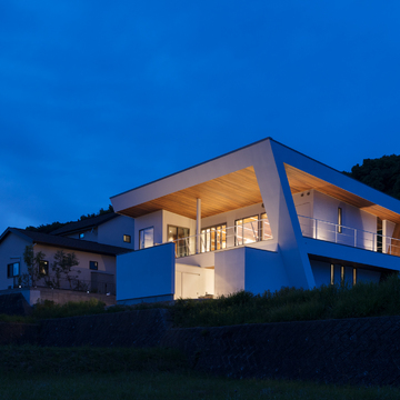 N12-house 「回遊テラスのあるガレージハウス」