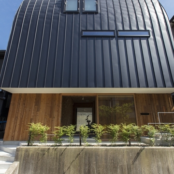 北より外観を眺める