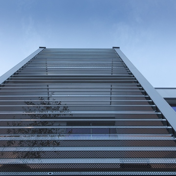 有孔折板のルーバー