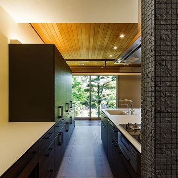 庭を眺められるキッチン