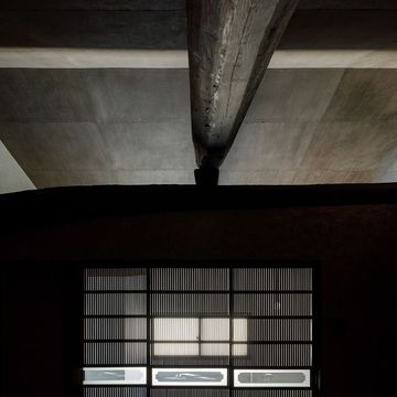 耽美的な陰翳礼賛的空間