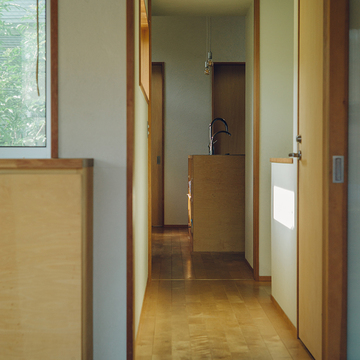 リビングとダイニングキッチンをつなぐスペース