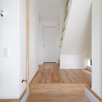 靴以外の道具も全て収納できるシューズクローク