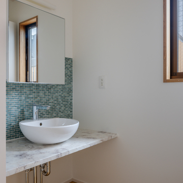 洗面化粧室「斜め40do猫の家」