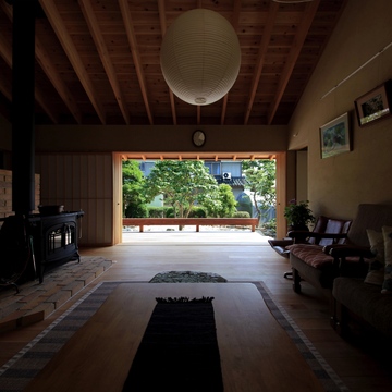 大屋根の家
