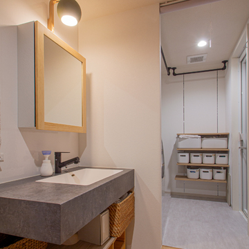 オープンな洗面所