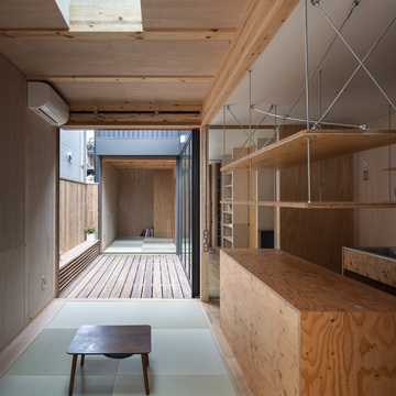 居間から広縁、母の寝間見返し。