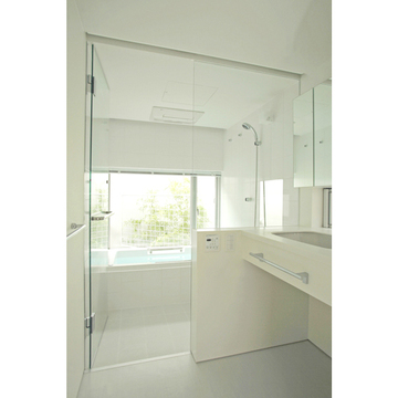 緑の見える洗面室