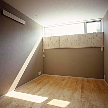 光を遮る木製建具