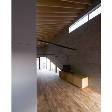 建物南面吹抜けに面するハイサイドライト