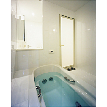 洗面室と繋がる浴室