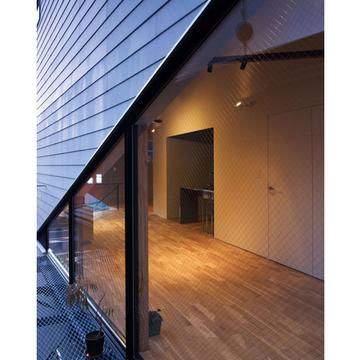 ２階南バルコニーと室内の床